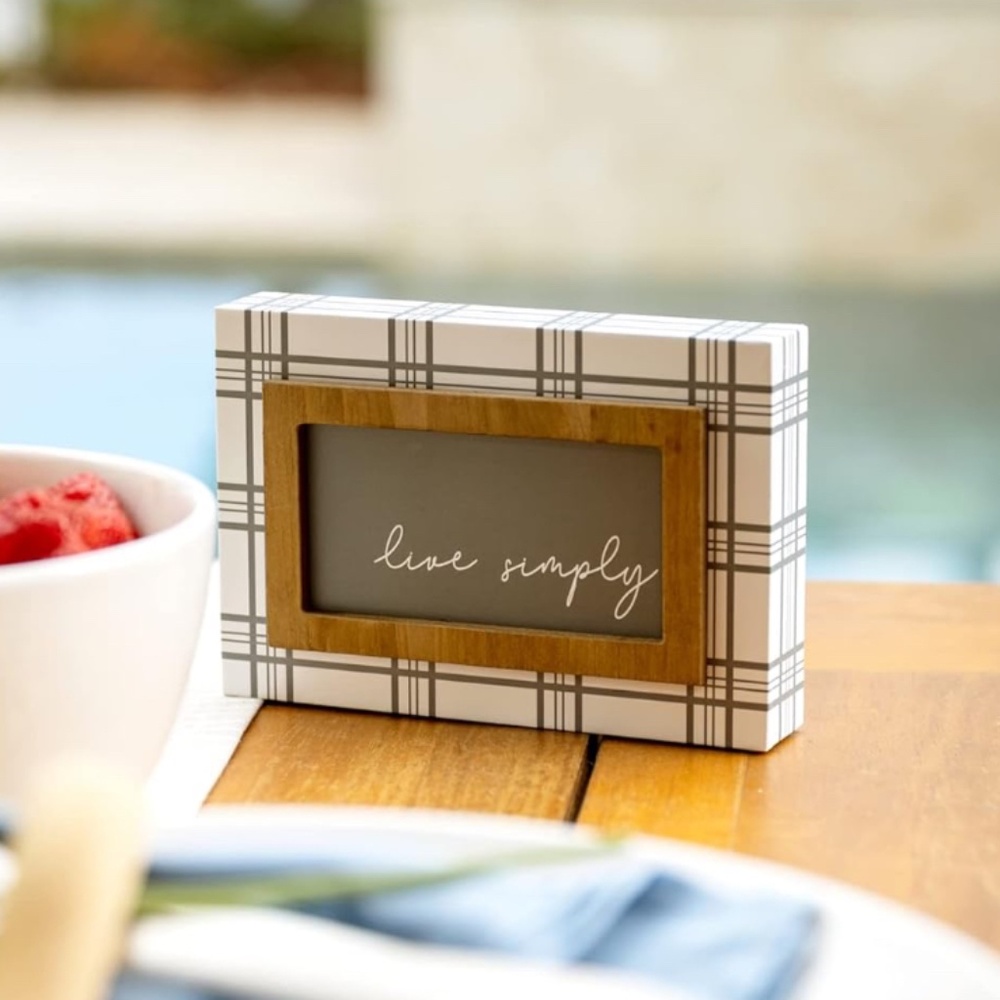 NEW Stratton Home Decor Farmhouse “Live Simply” Wood Tabletop Decor